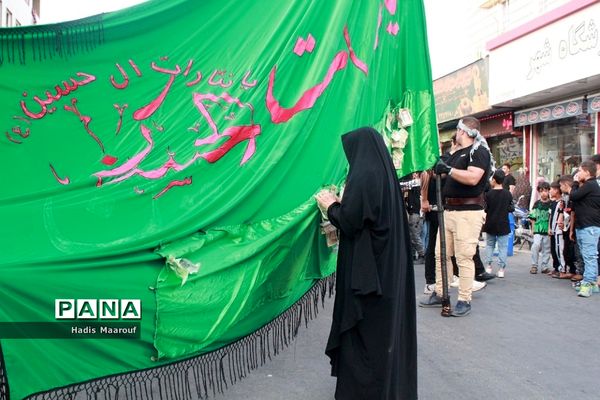 پیاده‌روی بهارستانی‌های عاشورایی جامانده از اربعین حسینی