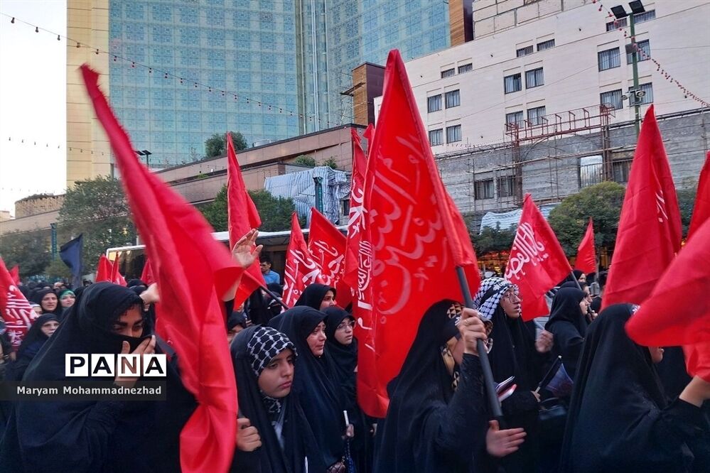 اجتماع بزرگ دلدادگان‌ حسینی