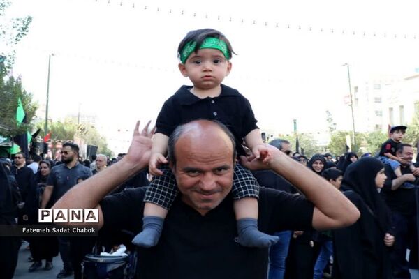 حال و هوای کودکان در راهپیمایی جاماندگان اربعین