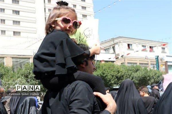حال و هوای کودکان در راهپیمایی جاماندگان اربعین
