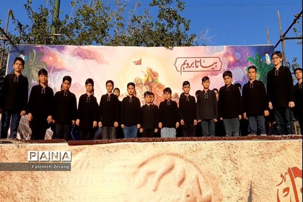 حضور پرشور عاشقان اباعبدالله الحسین (ع) در پیاده‌روی اربعین حسینی در مشهد