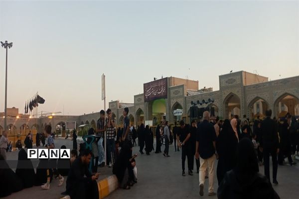 پیاده‌روی جاماندگان اربعین حسینی در مشهد مقدس