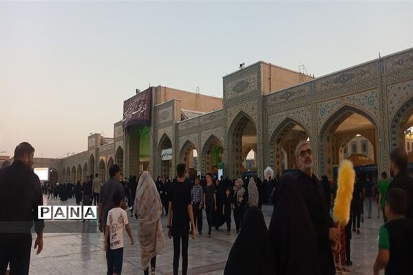 پیاده‌روی جاماندگان اربعین حسینی در مشهد مقدس