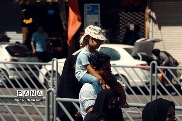 جاماندگان اربعین در پناه رضا(ع)