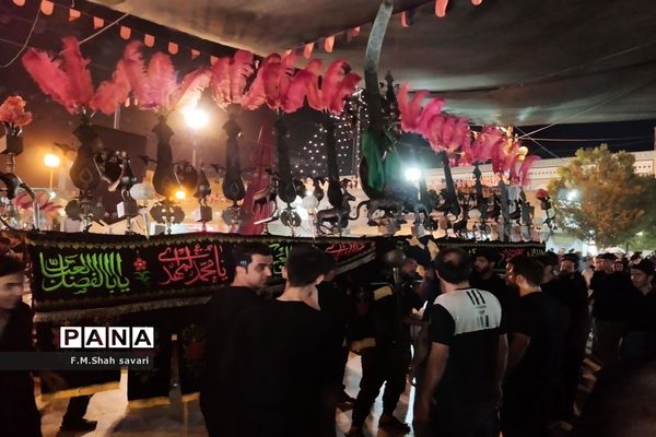 عزاداری و پیاده‌روی مردم قم در گرامیداشت اربعین حسینی
