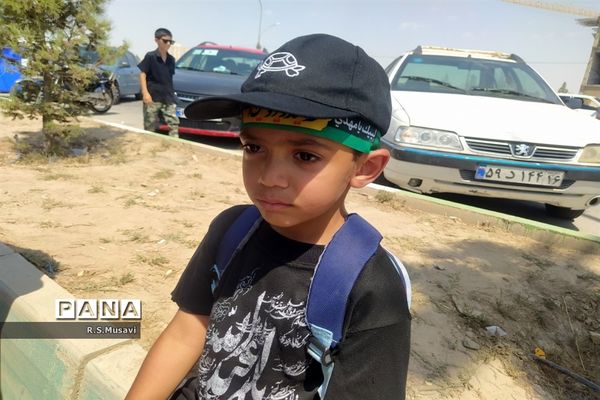 عزاداری و پیاده‌روی مردم قم در گرامیداشت اربعین حسینی