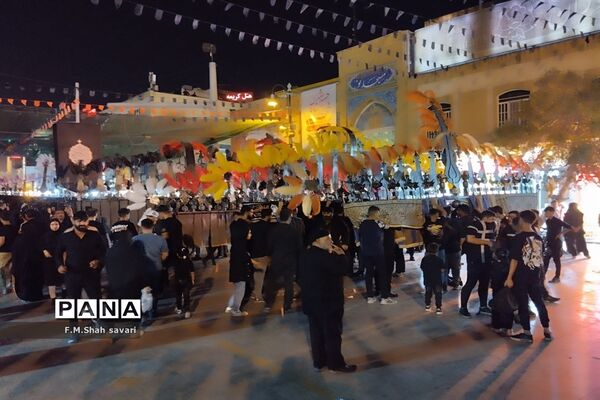 عزاداری و پیاده‌روی مردم قم در گرامیداشت اربعین حسینی