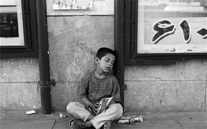 یکی از مشکلات مهم کودکان کار، محرومیت از حق تحصیل است