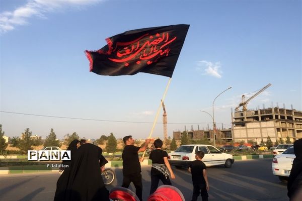 حال و هوای موکب های اربعین در پیاده‌روی زائران جمکران