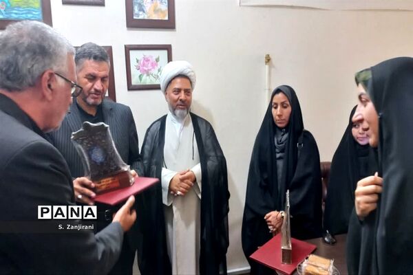بازدید مدیرکل آموزش و پرورش قم از موسسه دارالاکرام حضرت ابوالفضل(ع)
