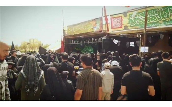 جلوه‌های دیدنی پیاده‌روی عاشقان سیدالشهدا(ع) در قم/ فیلم