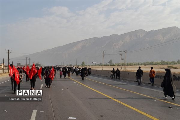پیاده‌روی جاماندگان اربعین حسینی در شهرستان کازرون