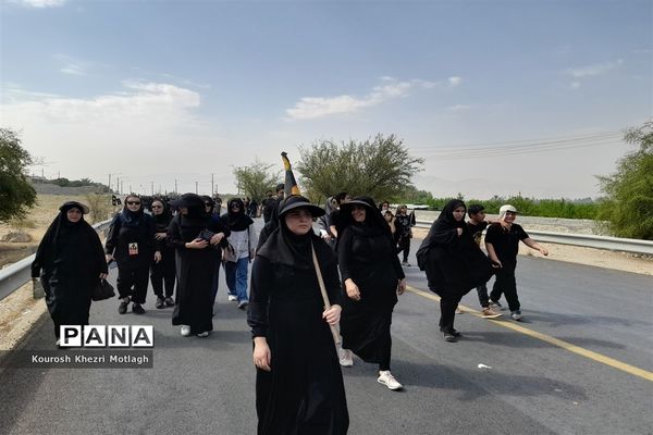 پیاده‌روی جاماندگان اربعین حسینی در شهرستان کازرون