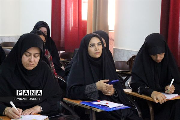 برگزاری کارگاه‌های توانمندسازی در دومین روز رویداد «فصل صعود» ویژه مدیران مقطع ابتدایی شهرستان‌های تهران