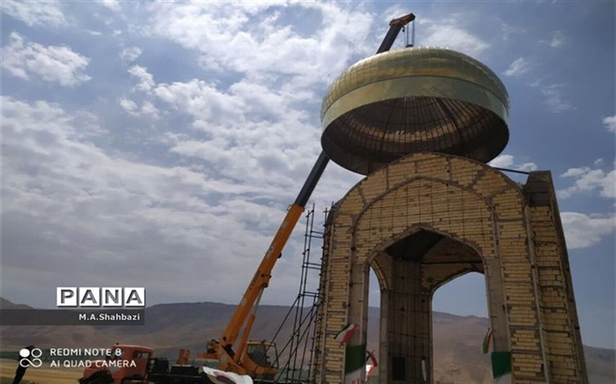 نصب مقبره جدید شهدای گمنام شهر گهرو