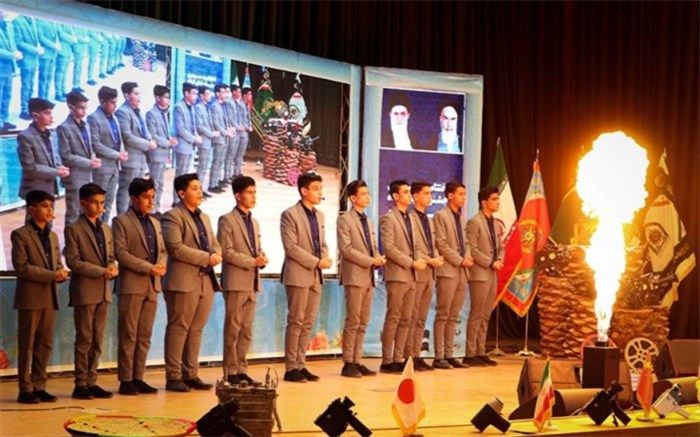 آموزش و‌پرورش می‌تواندحلقه اتصال گروه‌های سرود دانش آموزی و هنرمندان باشد