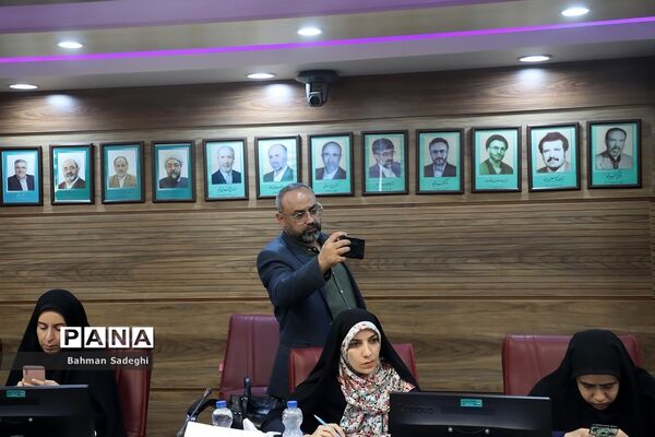 نشست خبری رئیس سازمان پژوهش و برنامه‌ریزی آموزشی