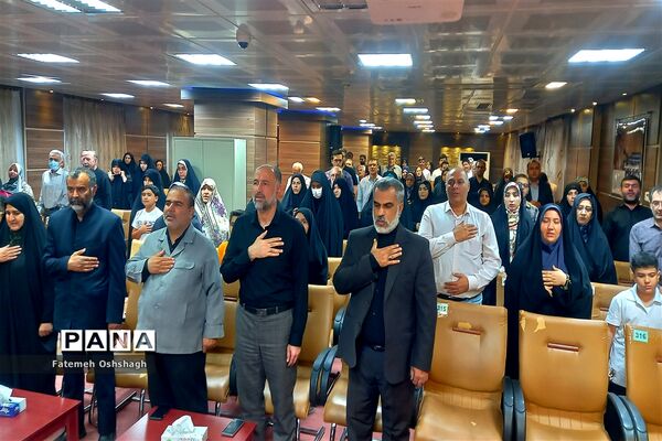سفر فرهنگیان نمونه شهر تهران به مشهد الرضا(ع)
