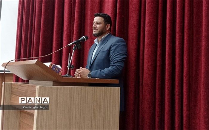 برنامه‌های بسیج دانش‌آموزی زمینه‌ساز طلوع آفتاب ولایت عظما است