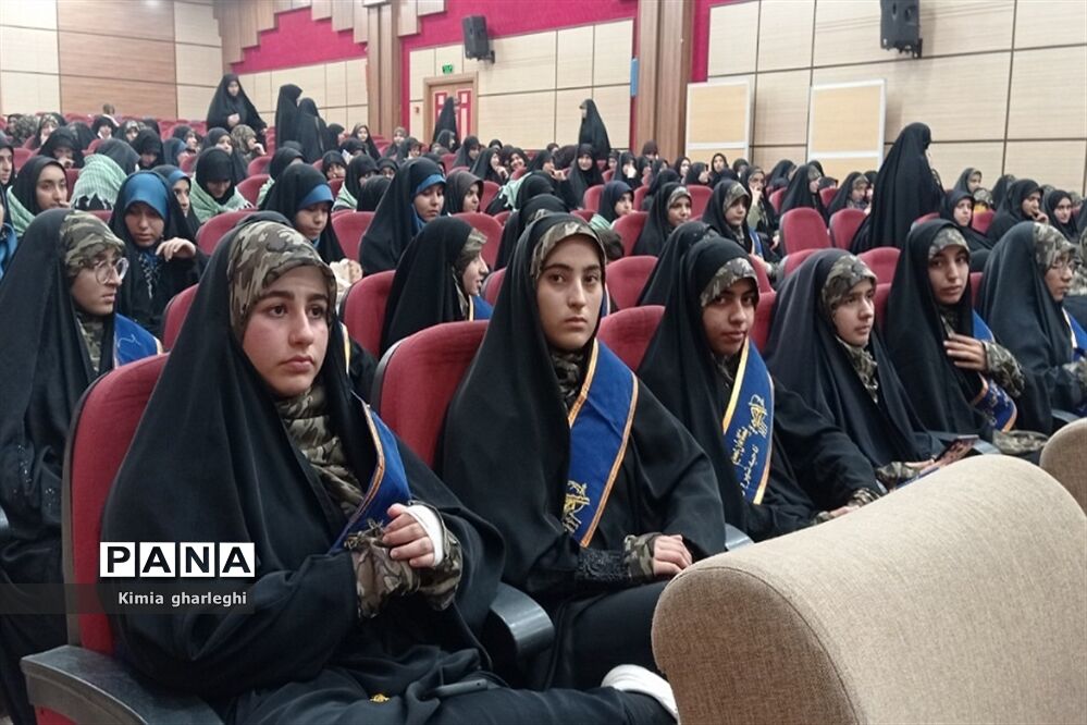 افتتاحیه دوره یاوران ولایت در اردوگاه شهید منتظری شهریار