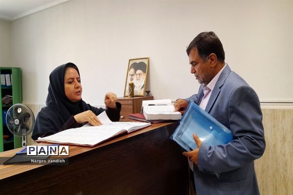 بازدید رئیس گروه دوره‌های سوادآموزی از مدارس ملارد