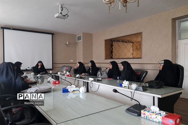 برگزاری جلسه هماهنگی طرح گام های عاشقی با محوریت دانش‌آموزان