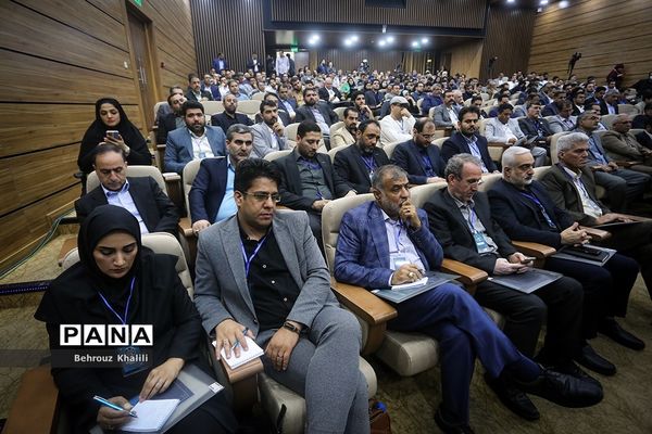 همایش «نظاره جهش تولید دانش‌بنیان»