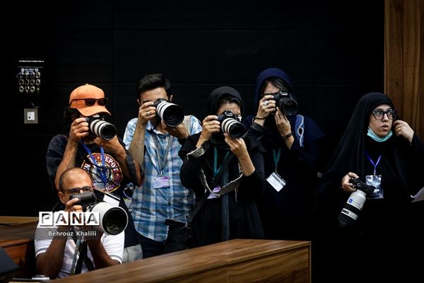 همایش «نظاره جهش تولید دانش‌بنیان»