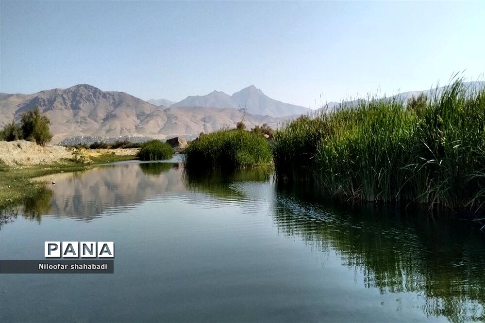 سد آبی خاکی روستای درکه در استان کرمانشاه