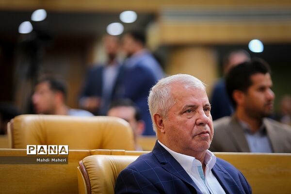 مراسم تجلیل از مدال‌آوران و قهرمانان ورزشی