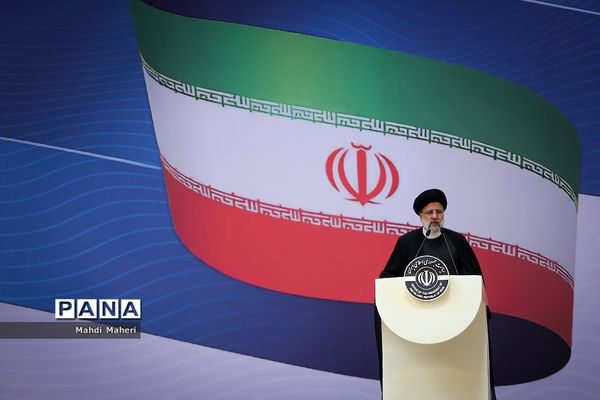 مراسم تجلیل از مدال‌آوران و قهرمانان ورزشی