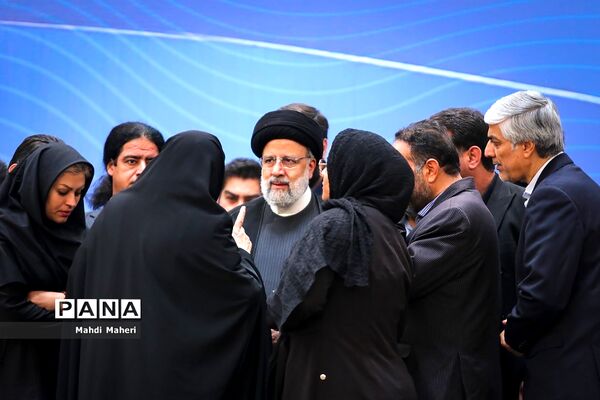مراسم تجلیل از مدال‌آوران و قهرمانان ورزشی
