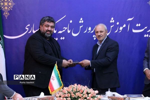 نشست خبری مدیر آموزش و پرورش ناحیه یک ساری با اصحاب رسانه