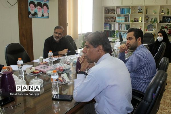 جلسه هماهنگی اجرای دوره سپهر دانش و معرفت در بوشهر