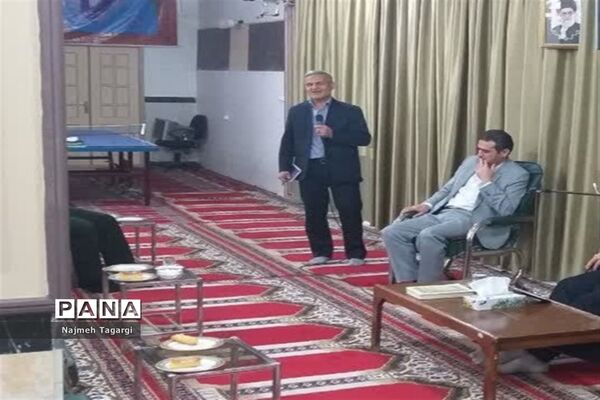 برگزاری جلسه جهاد تبیین با رویکرد امید آفرینی و ایجاد نشاط در جامعه