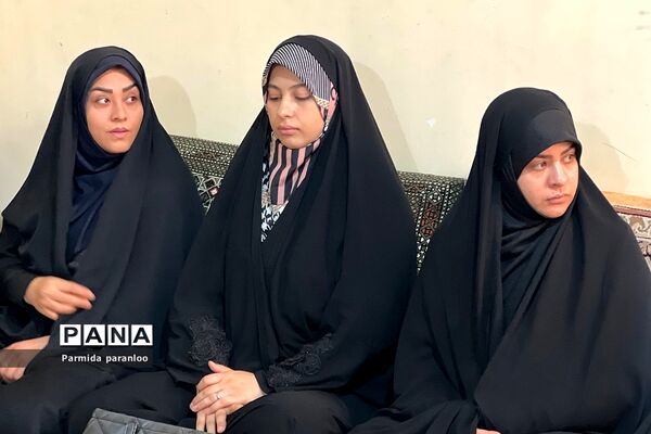 آیین تجلیل از روحانیون امین و ائمه جماعات مدارس ناحیه 2 بهارستان