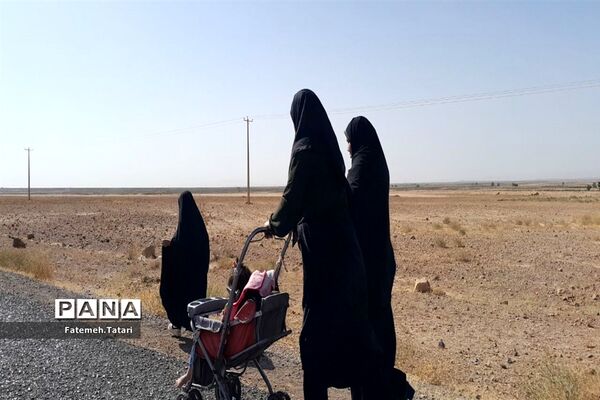 مراسم پیاده‌روی رضویّون به‌مناسبت سالروز شهادت امام رضا (ع) در شهرستان بام و صفی‌آباد