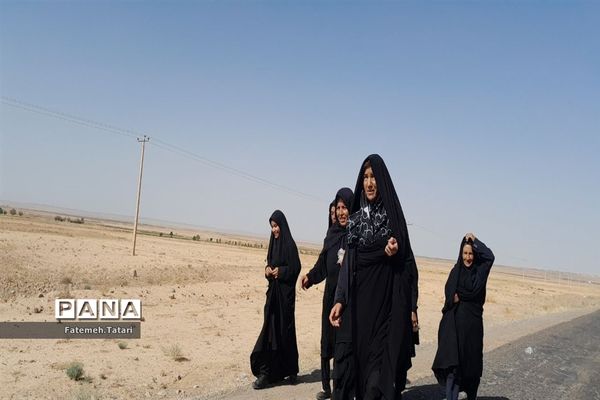 مراسم پیاده‌روی رضویّون به‌مناسبت سالروز شهادت امام رضا (ع) در شهرستان بام و صفی‌آباد