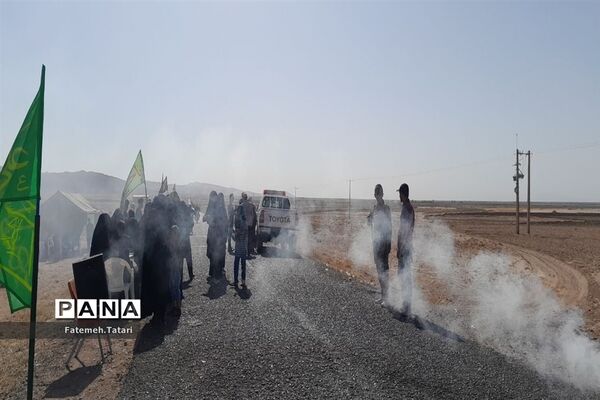 مراسم پیاده‌روی رضویّون به‌مناسبت سالروز شهادت امام رضا (ع) در شهرستان بام و صفی‌آباد