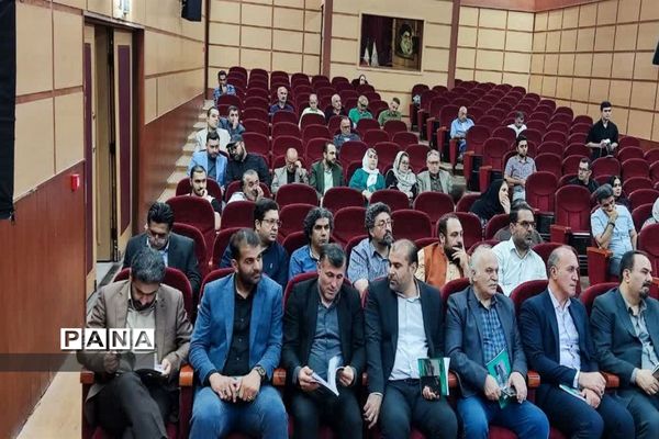 آیین رونمایی فصلنامه چارسوق فرهنگ در محمودآباد