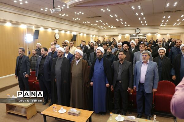 تقدیر از برگزیدگان دومین سوگواره بین‌المللی ملت امام حسین(ع) در قم