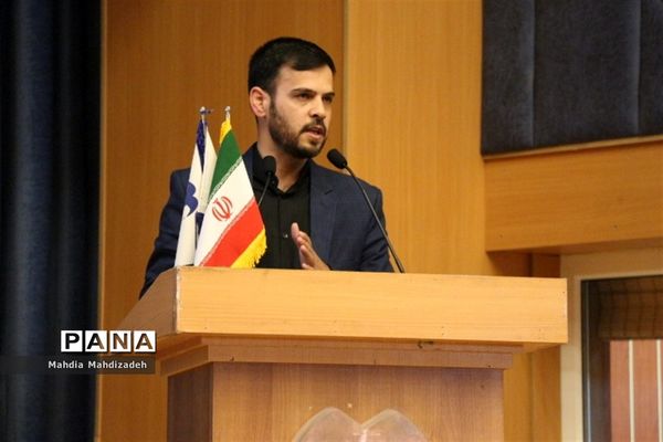 جلسه علمی تخصصی مدیران مدارس در آموزش و پرورش ناحیه ۶ مشهد