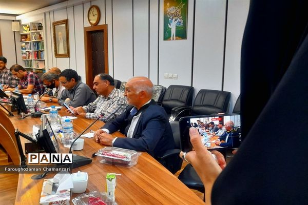 اولین نشست خبری مدیرکل آموزش و پرورش خراسان‌رضوی با اصحاب رسانه