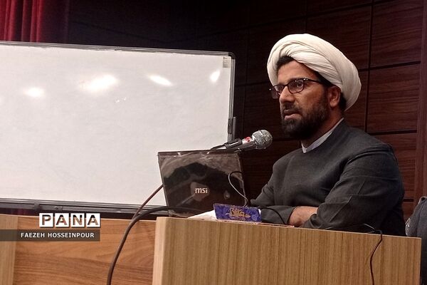 برگزاری کلاس‌ها و همایش‌های آموزشی در دوره تشکیلاتی یاوران ولایت