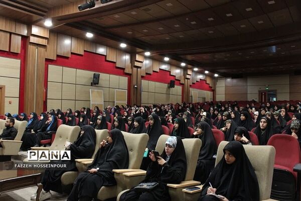 برگزاری کلاس‌ها و همایش‌های آموزشی در دوره تشکیلاتی یاوران ولایت