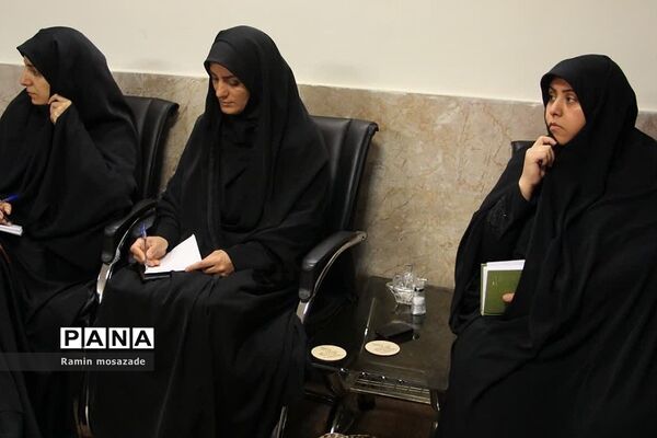 برگزاری جلسه شورای هماهنگی تبلیغات اسلامی ویژه هفته دفاع مقدس در رودهن