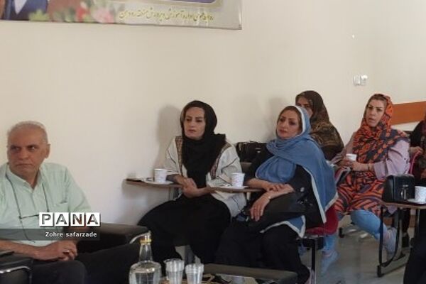 برگزاری جلسه کارگروه ماده ۱۸ سرویس مدارس در آموزش و پرورش رودهن