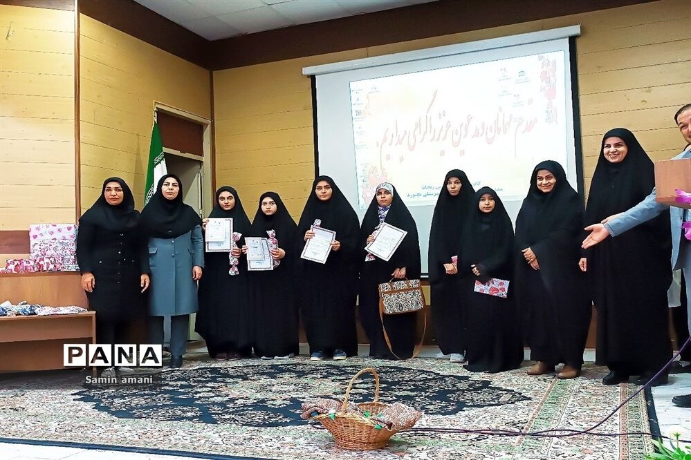 اختتامیه کلاس‌های اوقات فراغت کانون فرهنگی تربیتی ریحانه شهرستان بجنورد