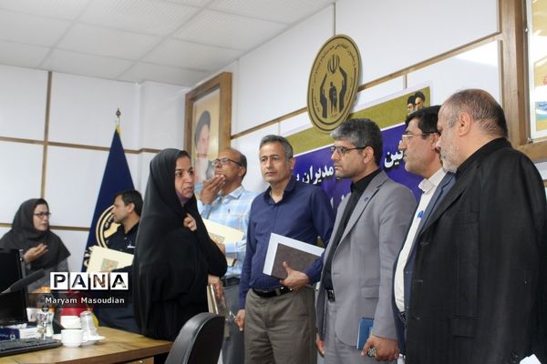 آیین تجلیل از مدیران برتر مدارس همدل استان بوشهر