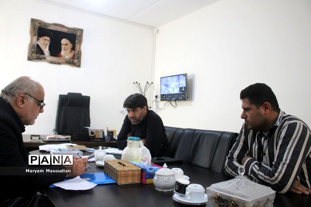 جلسه هماهنگی جشنواره  جام پرچم  در بخشداری چغادک  شهرستان بوشهر